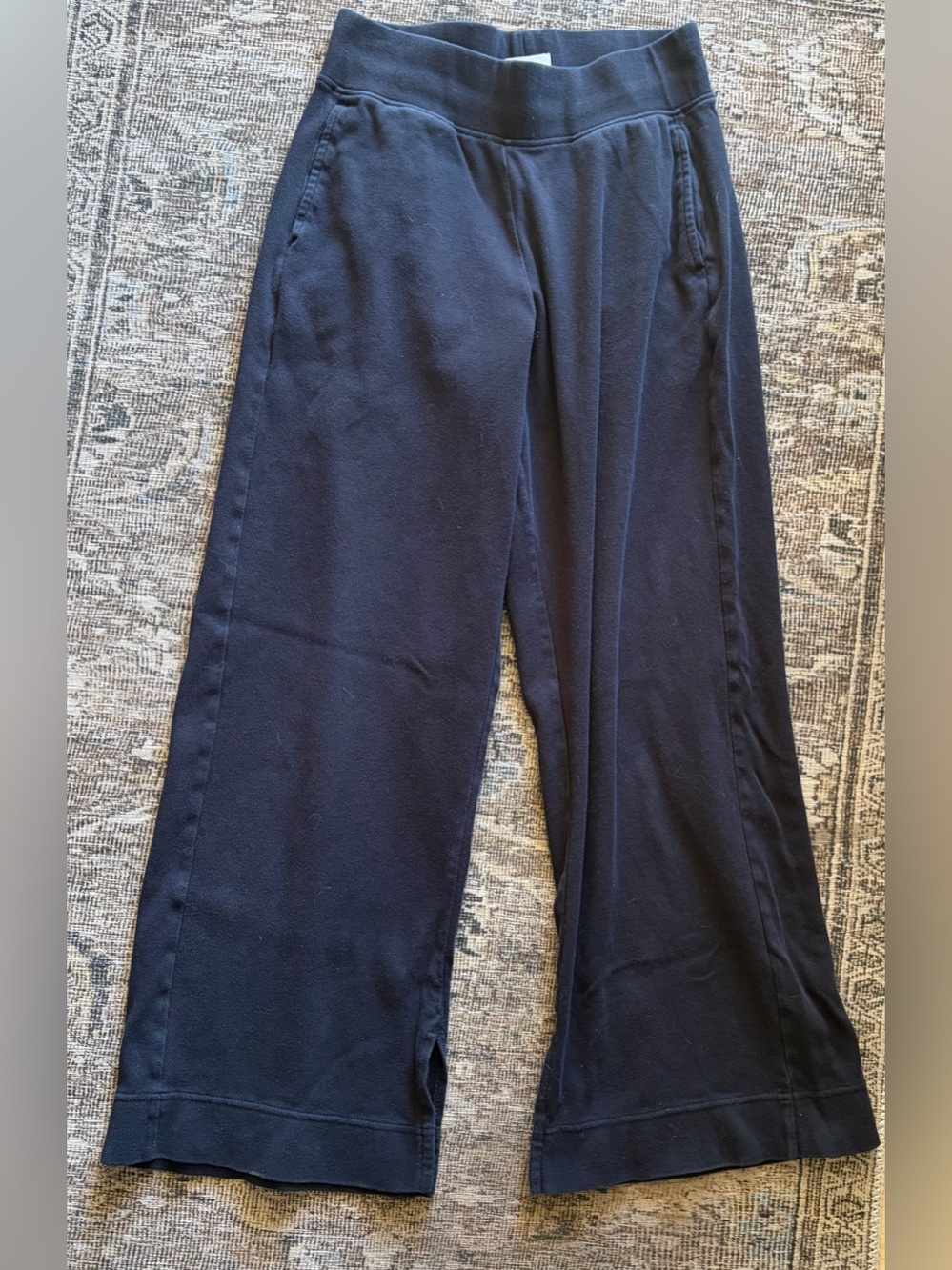 Women’s Black Wide-Leg Knit Pants